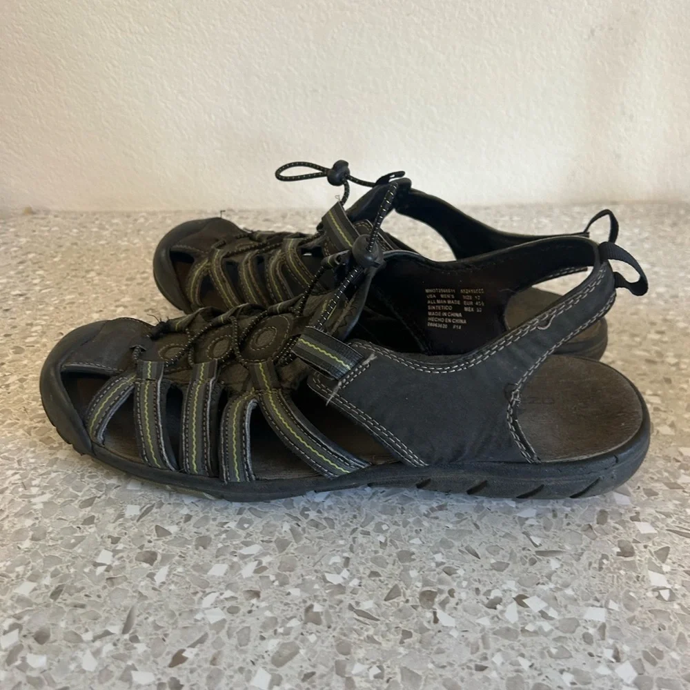 Ozark Trail Men's Size 12 Black Sandals outdoor hiking